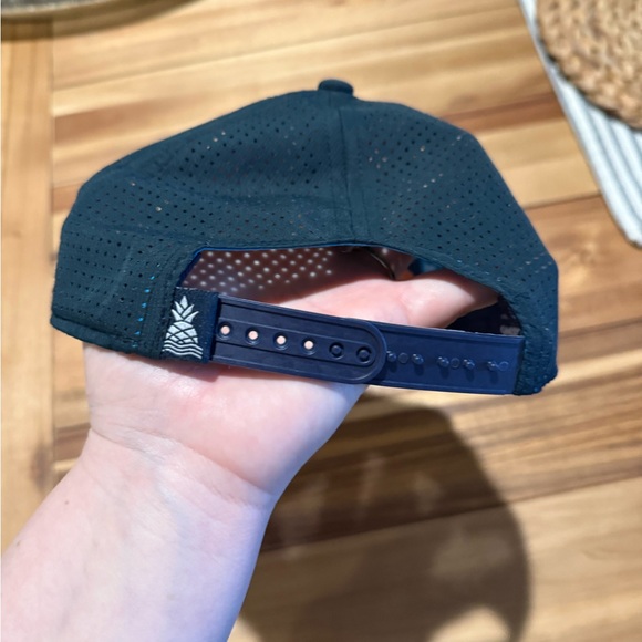 Chubbies men’s hat - Picture 2 of 4